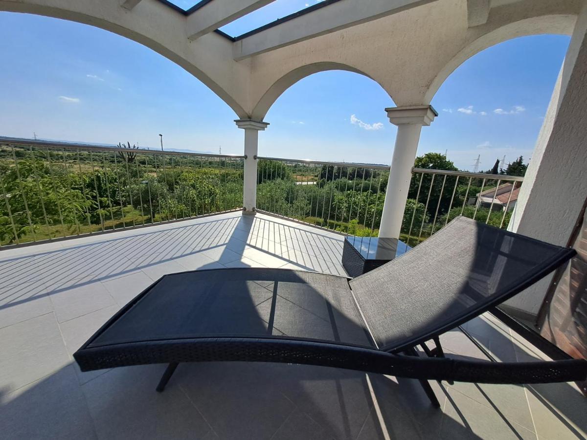 Apartments Pavlovic Ninski Stanovi ภายนอก รูปภาพ